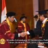 Wisuda Unpad Gel IV TA 2015_2016 Fakultas Ilmu Budaya Oleh Rektor -035