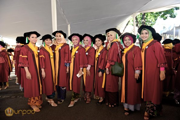 Wisuda Unpad Gel IV TA 2017 SESI 1-ilalang-foto-028