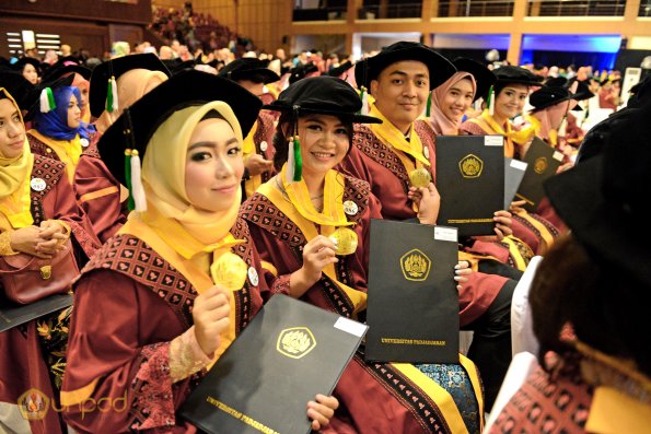 Wisuda Unpad Gel IV TA 2017 SESI 1-ilalang-foto-105