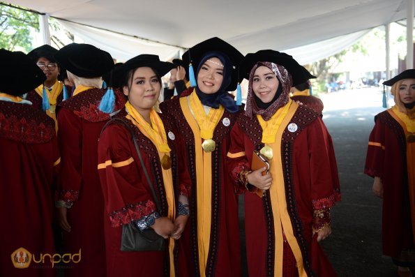 Wisuda Unpad Gel IV TA 2017 SESI 2-ilalang-foto-028