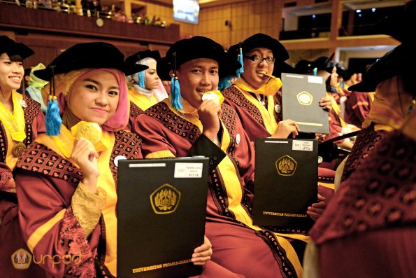 Wisuda Unpad Gel IV TA 2017 SESI 2-ilalang-foto-099