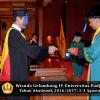 Wisuda Unpad Gel IV TA 2016_2017 Fakultas ISIP oleh Dekan 024