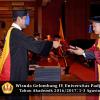 Wisuda Unpad Gel IV TA 2016_2017 Fakultas ISIP oleh Dekan 040