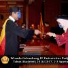 Wisuda Unpad Gel IV TA 2016_2017 Fakultas ISIP oleh Dekan 059