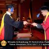 Wisuda Unpad Gel IV TA 2016_2017 Fakultas ISIP oleh Dekan 063