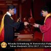 Wisuda Unpad Gel IV TA 2016_2017 Fakultas ISIP oleh Dekan 065