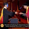 Wisuda Unpad Gel IV TA 2016_2017 Fakultas ISIP oleh Dekan 073