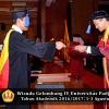 Wisuda Unpad Gel IV TA 2016_2017 Fakultas ISIP oleh Dekan 102