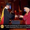 Wisuda Unpad Gel IV TA 2016_2017 Fakultas ISIP oleh Dekan 121