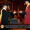 Wisuda Unpad Gel IV TA 2016_2017 Fakultas HUKUM oleh Dekan 058