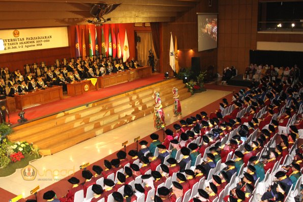 Wisuda Unpad gel IV TA 2017-2018 sesi I I  113