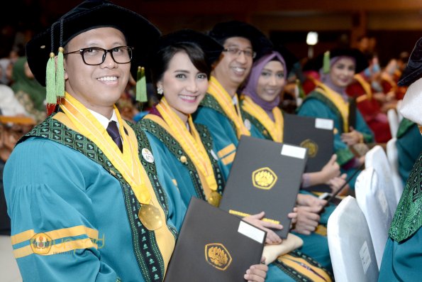 Wisuda Unpad gel IV TA 2017-2018 sesi I I I 069