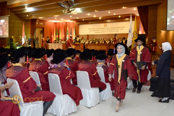 Wisuda Unpad gel IV TA 2017-2018 sesi V 053