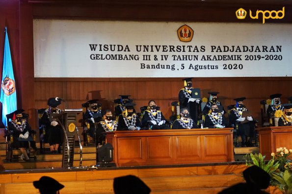 WISUDA UNPAD GEL III & IV  TA 2019-2020  (138)