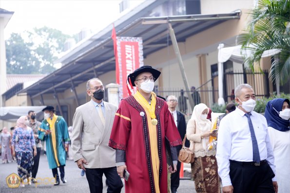 LIPUTAN WISUDA UNPAD GEL IV TA 2021 2022 SESI II (31)