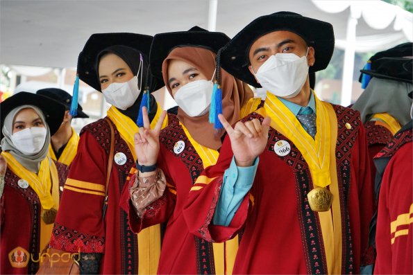 LIPUTAN WISUDA UNPAD GEL IV TA 2021 2022 SESI IV (102)