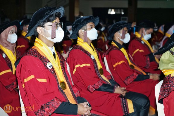 LIPUTAN WISUDA UNPAD GEL IV TA 2021 2022 SESI IV (124)