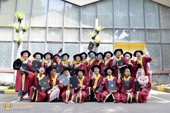 LIPUTAN WISUDA UNPAD GEL IV TA 2021 2022 SESI IV (67)