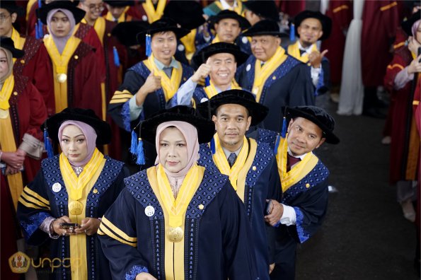 LIPUTAN WISUDA UNPAD GEL IV TA 2022 2023 SESI II (21)