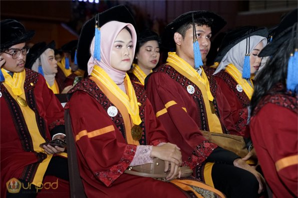 LIPUTAN WISUDA UNPAD GEL IV TA 2022 2023 SESI II (47)