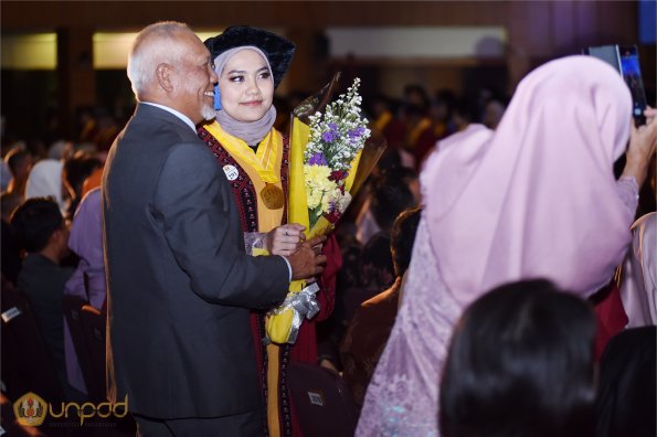 LIPUTAN WISUDA UNPAD GEL IV TA 2022 2023 SESI II (80)