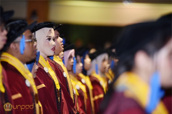 LIPUTAN WISUDA UNPAD GEL IV TA 2022 2023 SESI II (86)