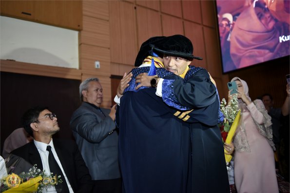 LIPUTAN WISUDA UNPAD GEL IV TA 2022 2023 SESI II (94)