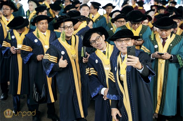 WISUDA UNPAD GEL IV TA 2023-2024 (17)