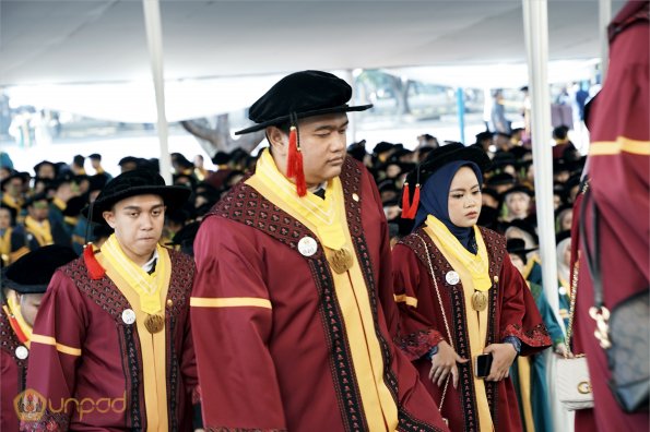 WISUDA UNPAD GEL IV TA 2023-2024 (28)