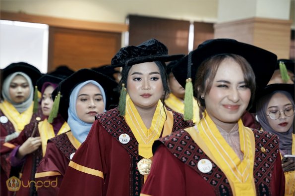 WISUDA UNPAD GEL IV TA 2023-2024 (37)