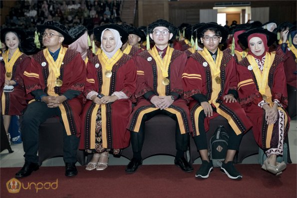 WISUDA UNPAD GEL IV TA 2023-2024 (50)