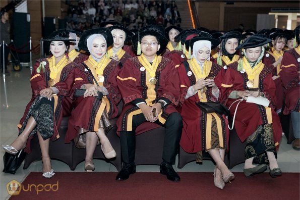 WISUDA UNPAD GEL IV TA 2023-2024 (51)