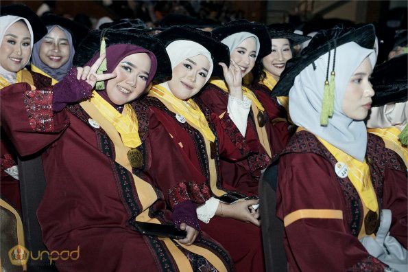 WISUDA UNPAD GEL IV TA 2023-2024 (60)