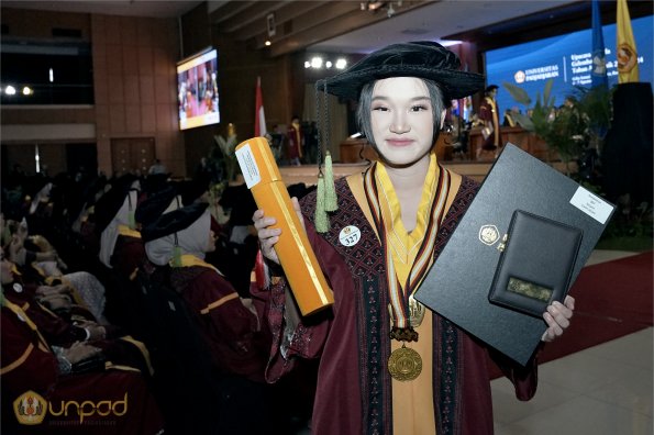 WISUDA UNPAD GEL IV TA 2023-2024 (81)