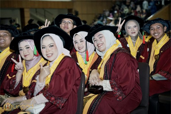 WISUDA UNPAD GEL IV TA 2023-2024 (13)