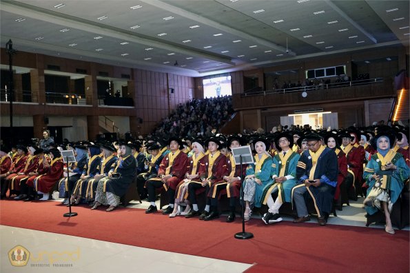 WISUDA UNPAD GEL IV TA 2023-2024 (16)