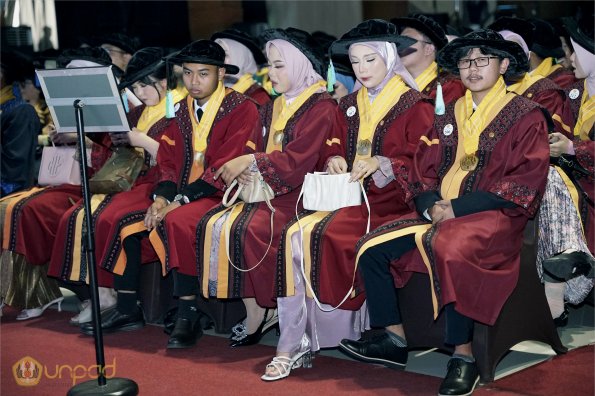 WISUDA UNPAD GEL IV TA 2023-2024 (21)