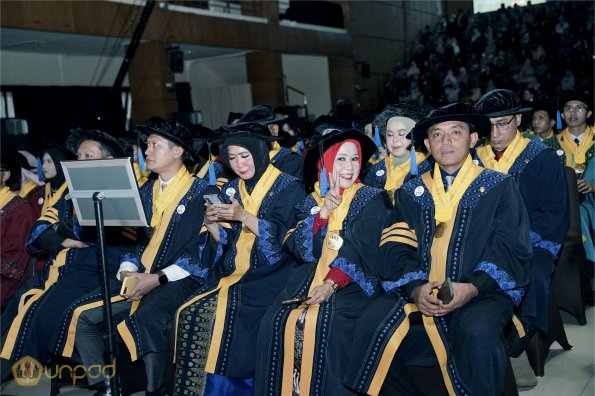 WISUDA UNPAD GEL IV TA 2023-2024 (23)