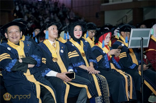 WISUDA UNPAD GEL IV TA 2023-2024 (24)