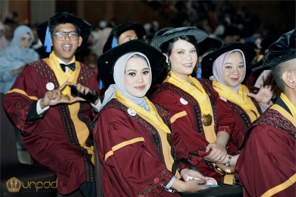 WISUDA UNPAD GEL IV TA 2023-2024 (34)