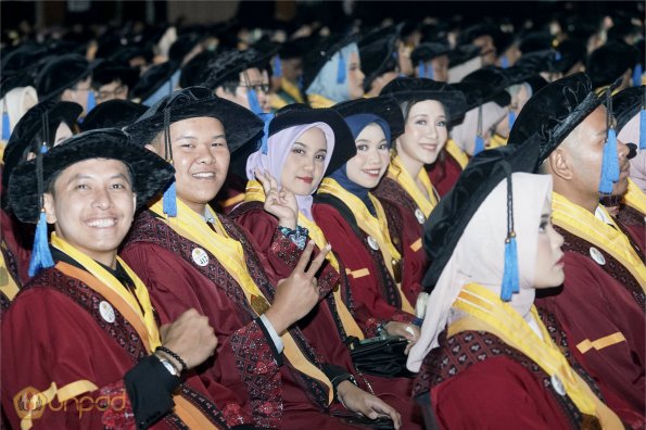 WISUDA UNPAD GEL IV TA 2023-2024 (42)