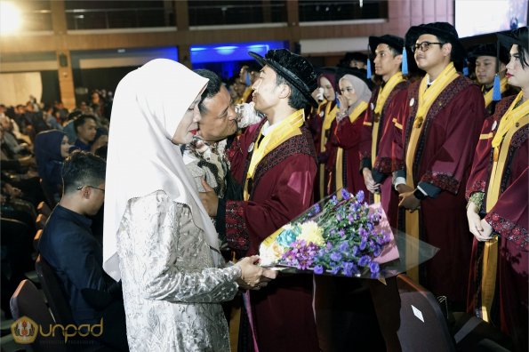 WISUDA UNPAD GEL IV TA 2023-2024 (47)