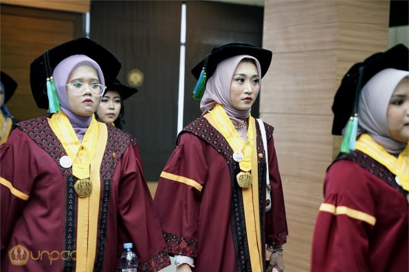 WISUDA UNPAD GEL IV TA 2023-2024 (5)