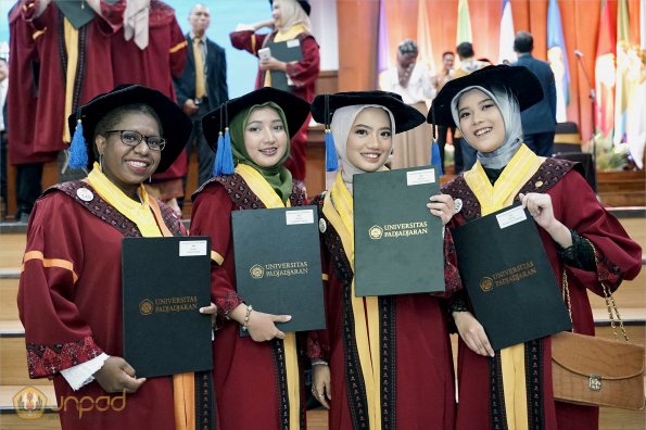 WISUDA UNPAD GEL IV TA 2023-2024 (59)