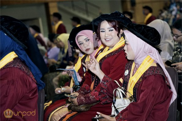 WISUDA UNPAD GEL IV TA 2023-2024 (7)