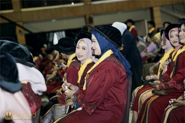 WISUDA UNPAD GEL IV TA 2023-2024 (8)