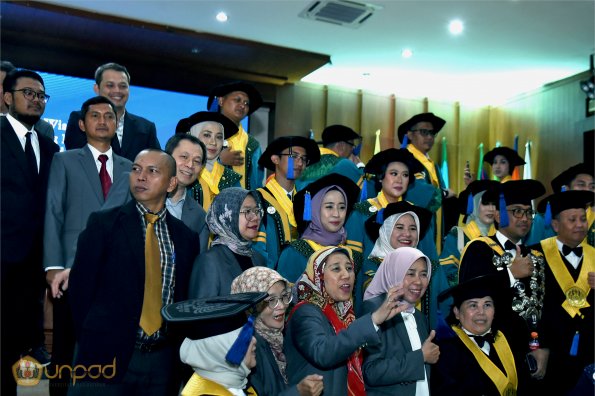 WISUDA UNPAD GEL IV TA 2023-2024 (95)