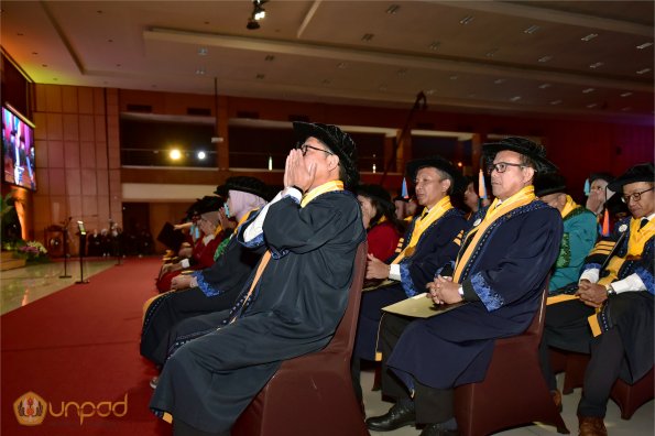 WISUDA UNPAD GEL III TA 2023-2024 (100)