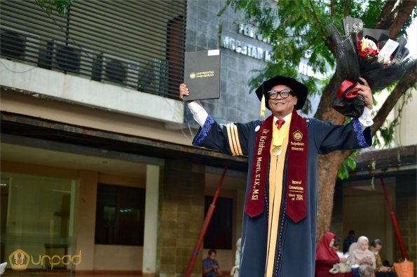 WISUDA UNPAD GEL III TA 2023-2024 (102)