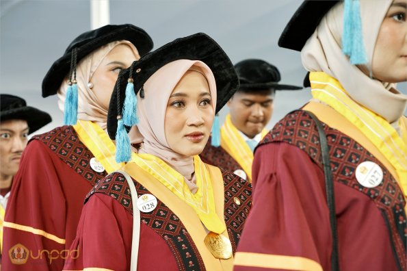 WISUDA UNPAD GEL III TA 2023-2024 (27)